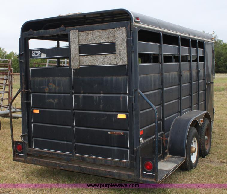 image for item A2860 1992 CM tandem axle stock trailer