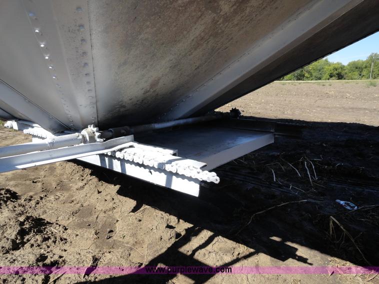 image for item A3106 1974 24' grain trailer