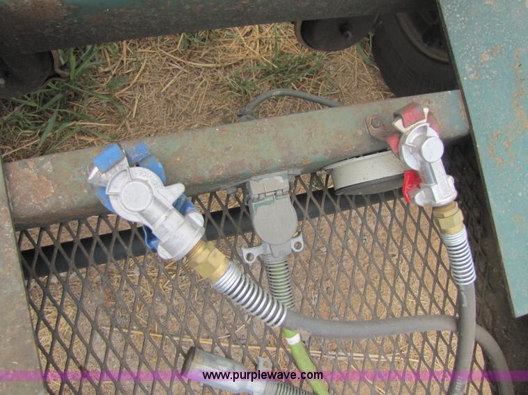 image for item C9539 Single axle semi trailer dolly