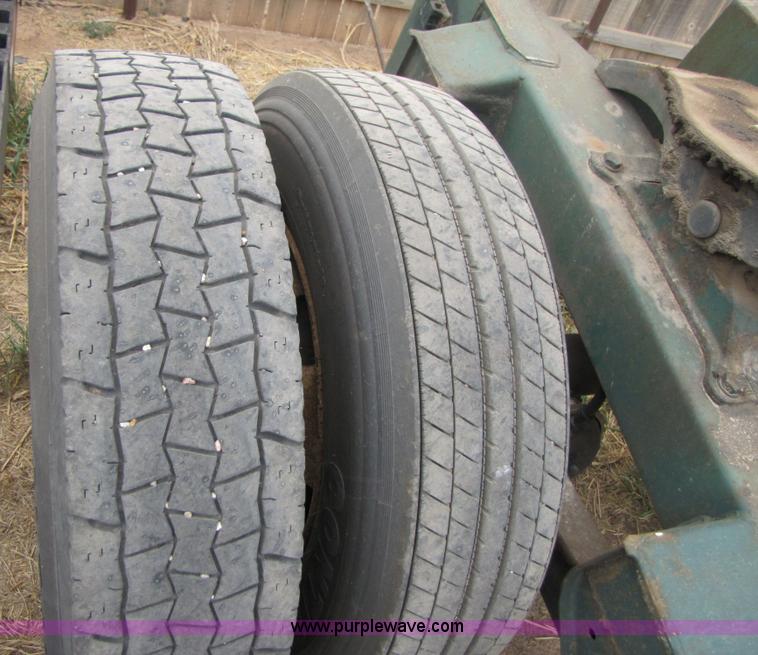 image for item C9539 Single axle semi trailer dolly