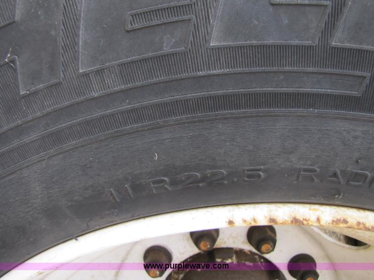 image for item C9539 Single axle semi trailer dolly