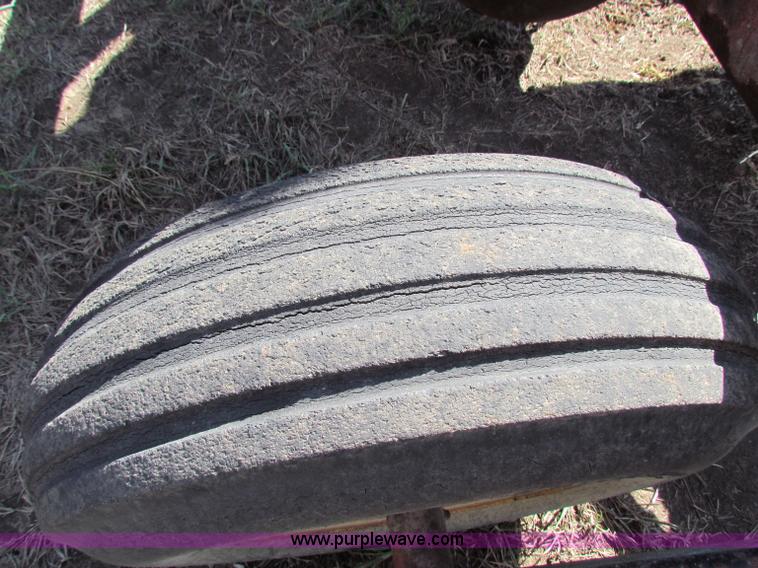 image for item D9035 Sunflower 28' folding disk