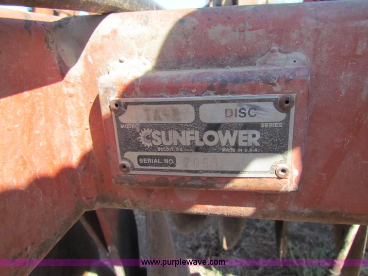 image for item D9035 Sunflower 28' folding disk