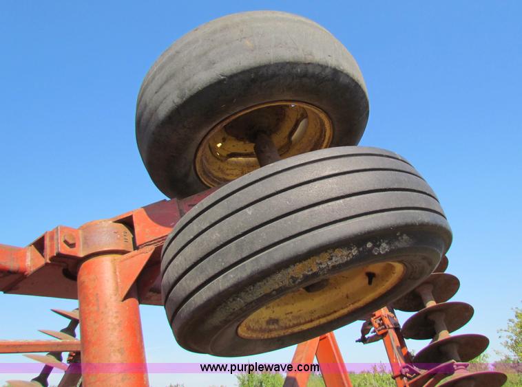 image for item D9035 Sunflower 28' folding disk