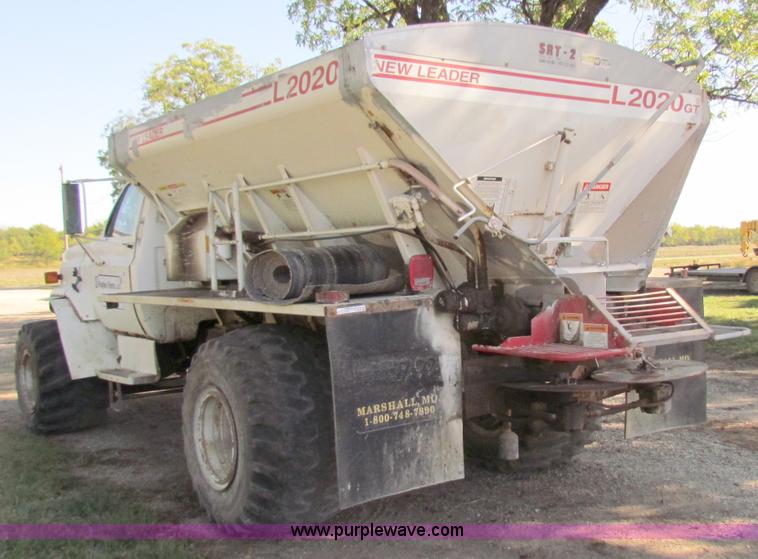 image for item D9036 Chevrolet C60 spreader truck