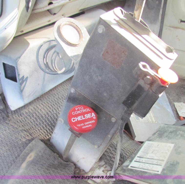 image for item D9036 Chevrolet C60 spreader truck