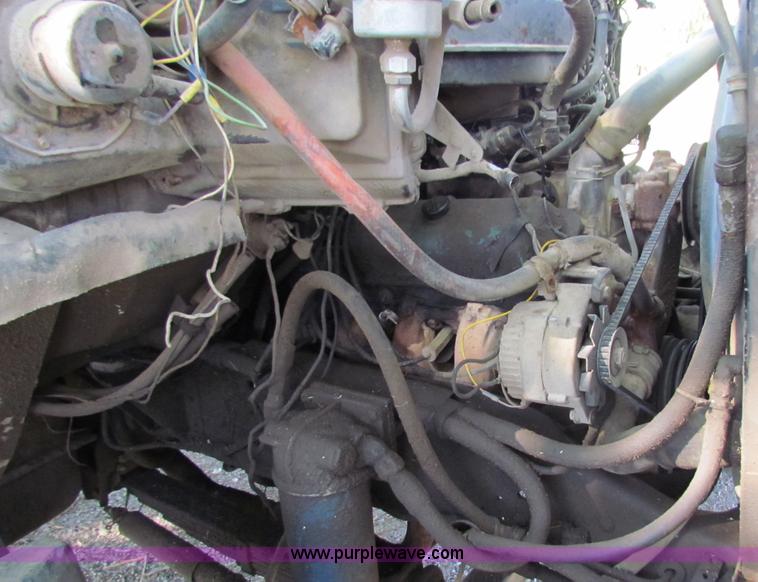 image for item D9036 Chevrolet C60 spreader truck