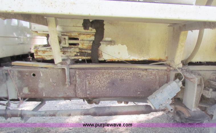 image for item D9036 Chevrolet C60 spreader truck