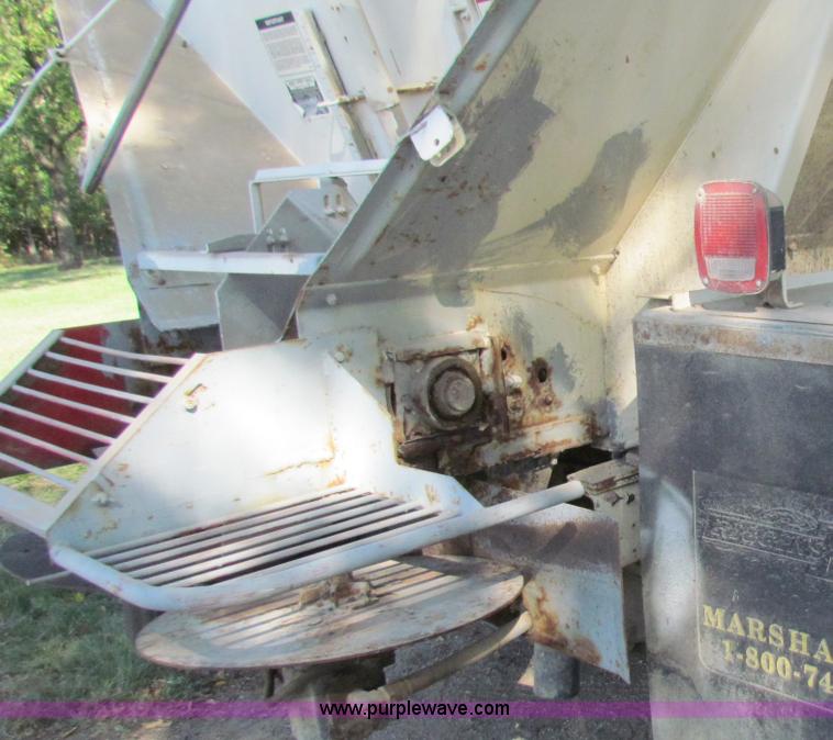 image for item D9036 Chevrolet C60 spreader truck