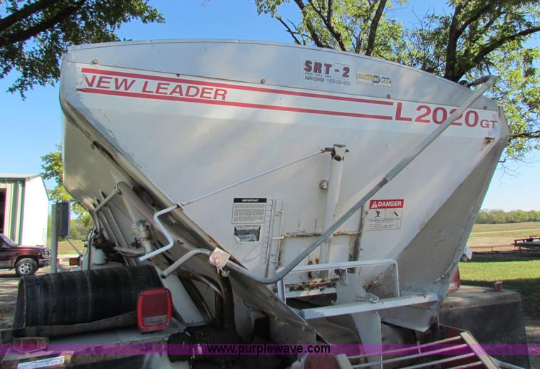 image for item D9036 Chevrolet C60 spreader truck