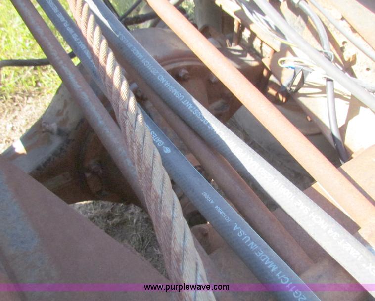 image for item D9037 1988 Peterbilt 377 semi truck