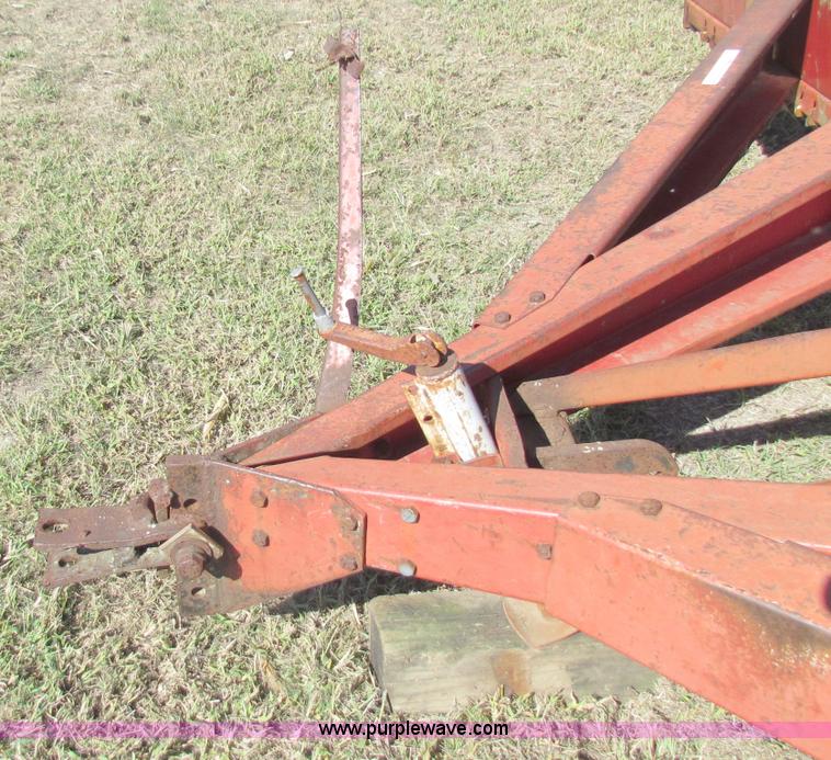 image for item D9041 International 510 12' drill