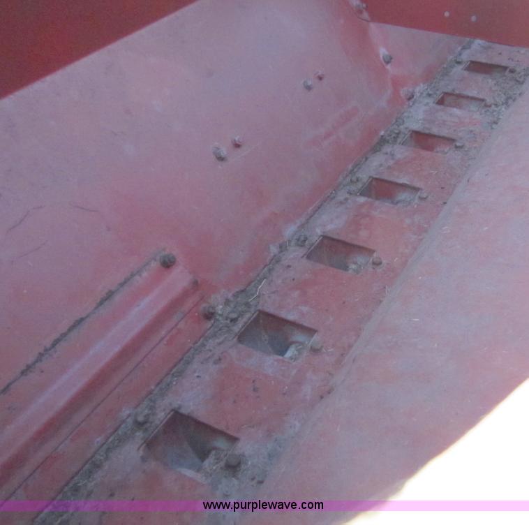 image for item D9041 International 510 12' drill