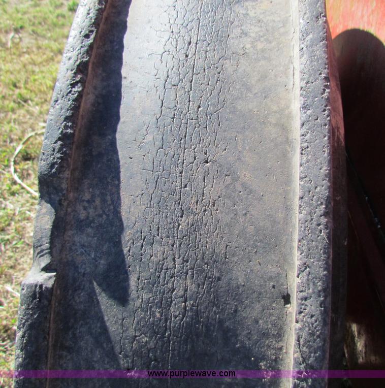 image for item D9041 International 510 12' drill