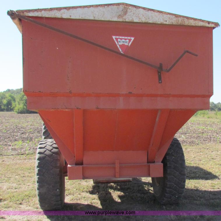 image for item D9043 Wetmore 400 bushel grain cart
