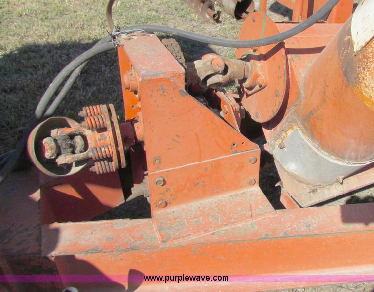 image for item D9043 Wetmore 400 bushel grain cart