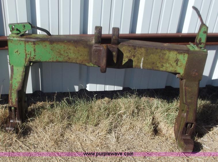 image for item F9557 John Deere Category III quick hitch