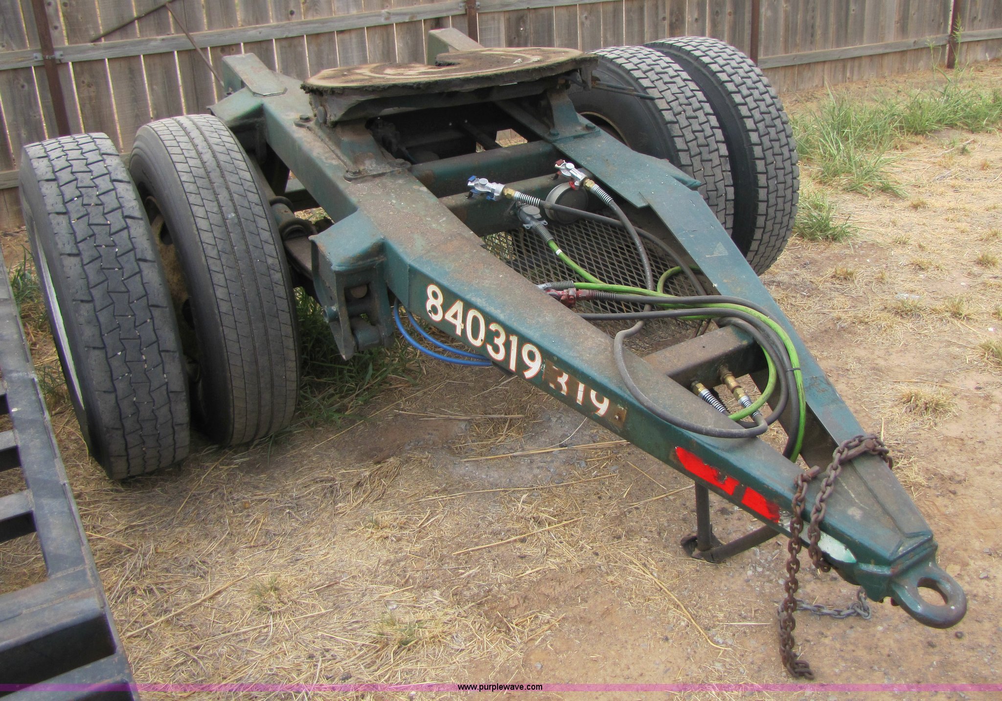Single axle semi trailer dolly in Altus, OK Item C9539 sold Purple Wave