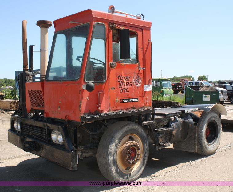 image for item A2166 American Coleman 3044BC-1 yard truck