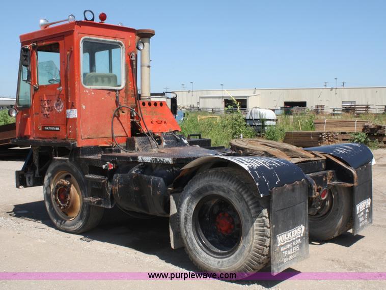 image for item A2166 American Coleman 3044BC-1 yard truck