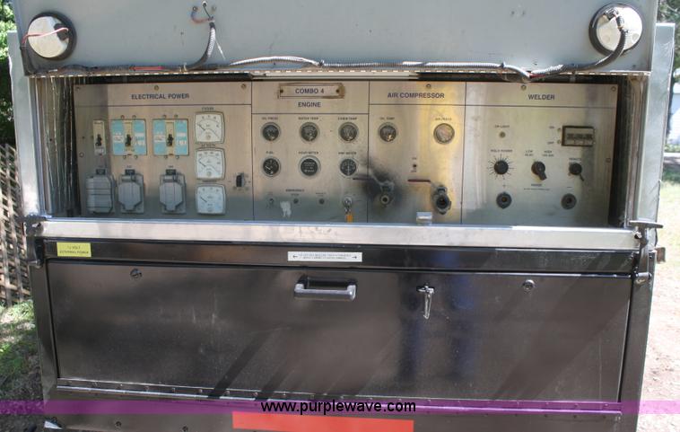 image for item A2377 Westinghouse Combo 4 job site trailer