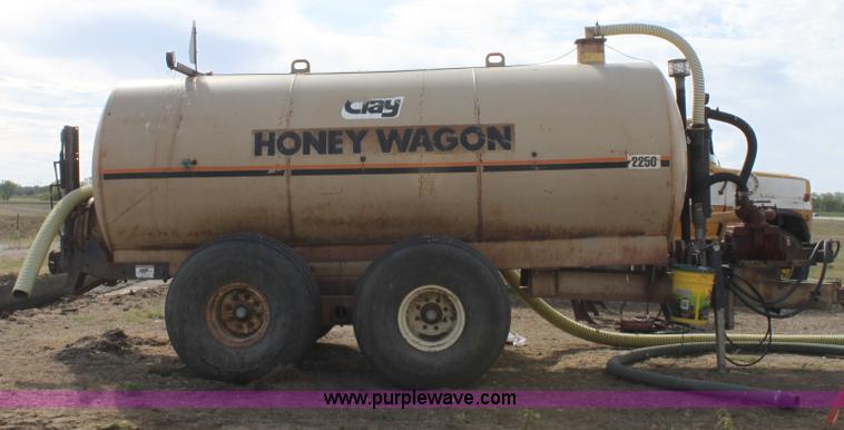 image for item A2695 Clay 2250 Honey Wagon vacuum tank
