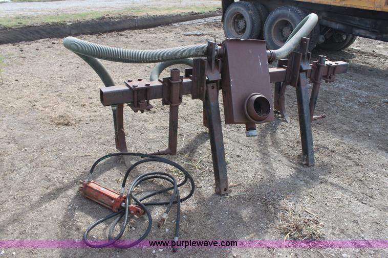 image for item A2695 Clay 2250 Honey Wagon vacuum tank