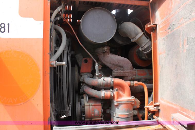 image for item A2835 1994 Fiat-Allis FR100 wheel loader