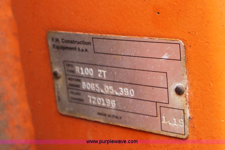 image for item A2835 1994 Fiat-Allis FR100 wheel loader