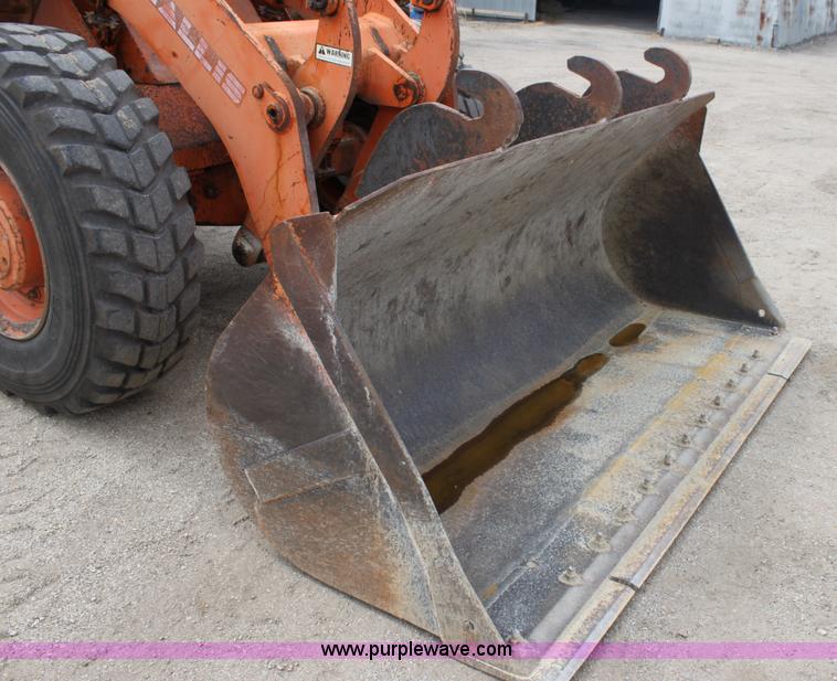 image for item A2835 1994 Fiat-Allis FR100 wheel loader