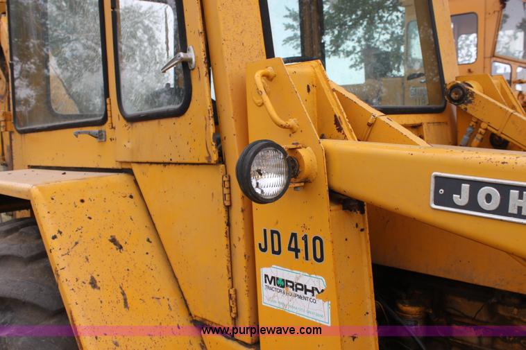 image for item A2838 1979 John Deere 410 backhoe