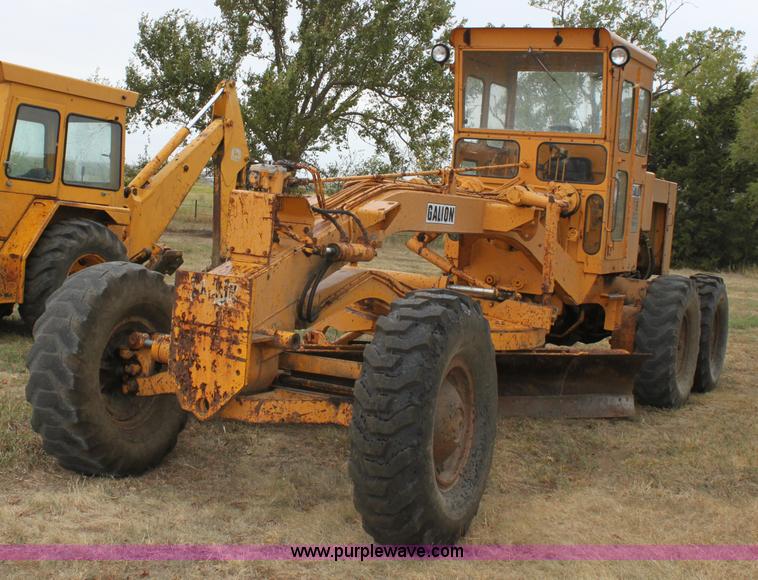 image for item A2839 1973 Galion 118 motor grader