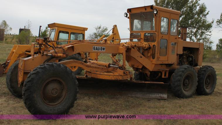 image for item A2839 1973 Galion 118 motor grader