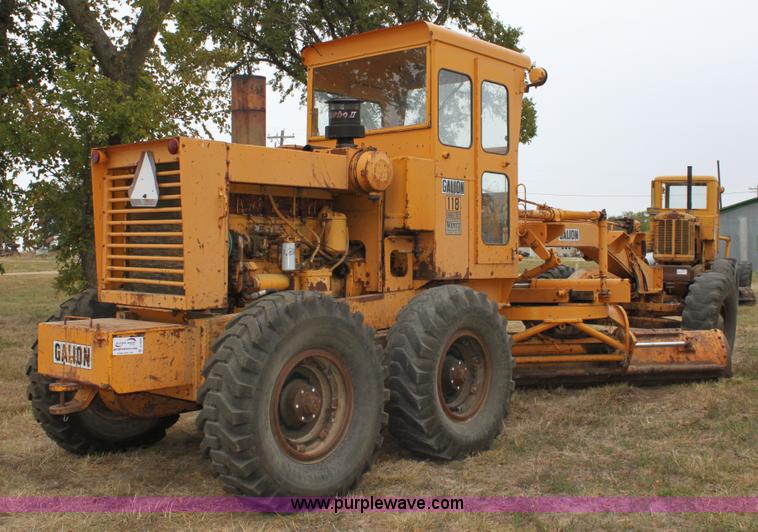 image for item A2839 1973 Galion 118 motor grader