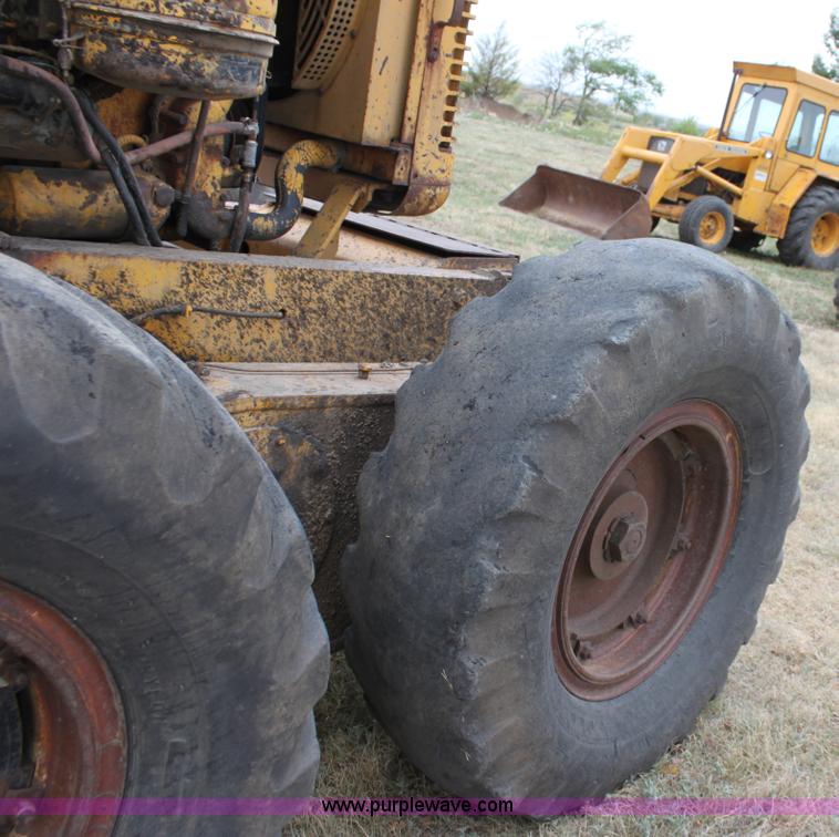 image for item A2840 Galion 118 motor grader