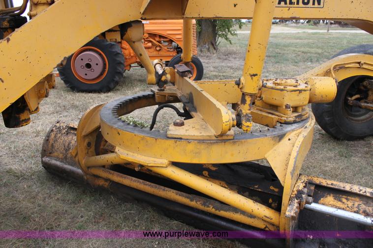 image for item A2840 Galion 118 motor grader