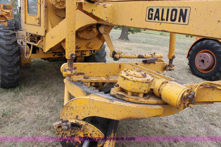 image for item A2840 Galion 118 motor grader