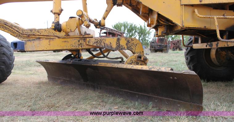 image for item A2840 Galion 118 motor grader