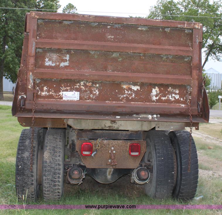 image for item A2844 1977 Ford tandem axle dump truck