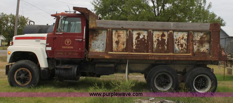 image for item A2844 1977 Ford tandem axle dump truck