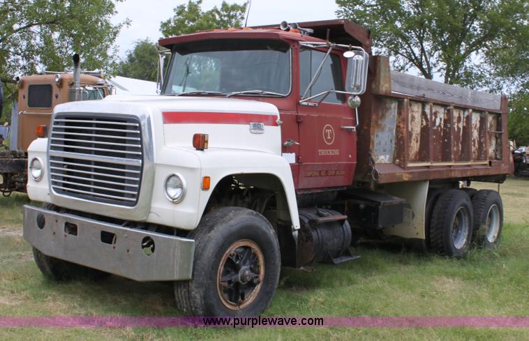 image for item A2844 1977 Ford tandem axle dump truck