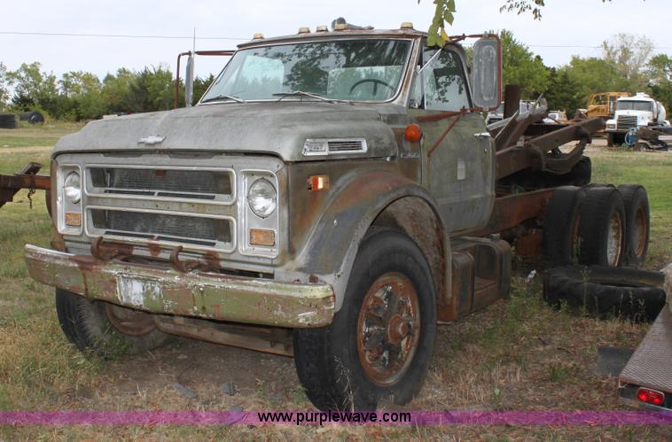 image for item A2847 1969 Chevrolet C60 truck cab and chassis