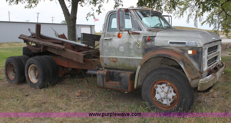 image for item A2847 1969 Chevrolet C60 truck cab and chassis