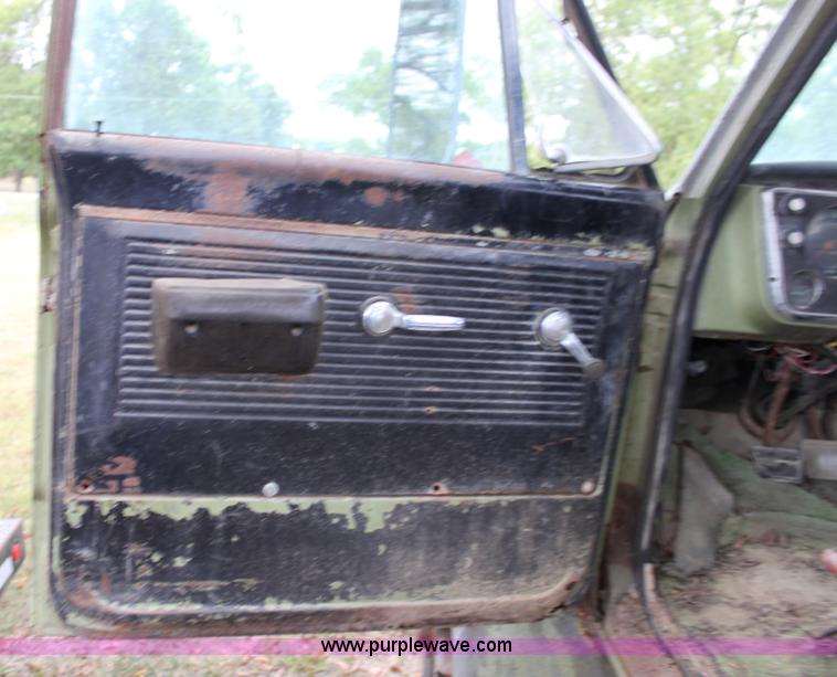 image for item A2847 1969 Chevrolet C60 truck cab and chassis