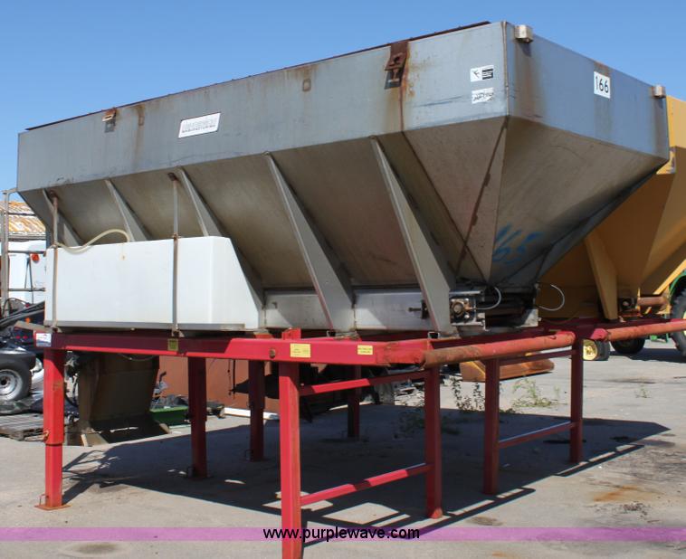 image for item A2849 Henderson FHLS sand spreader