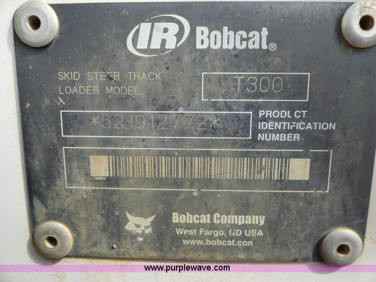 image for item A3104 2003 Bobcat T300 skid steer