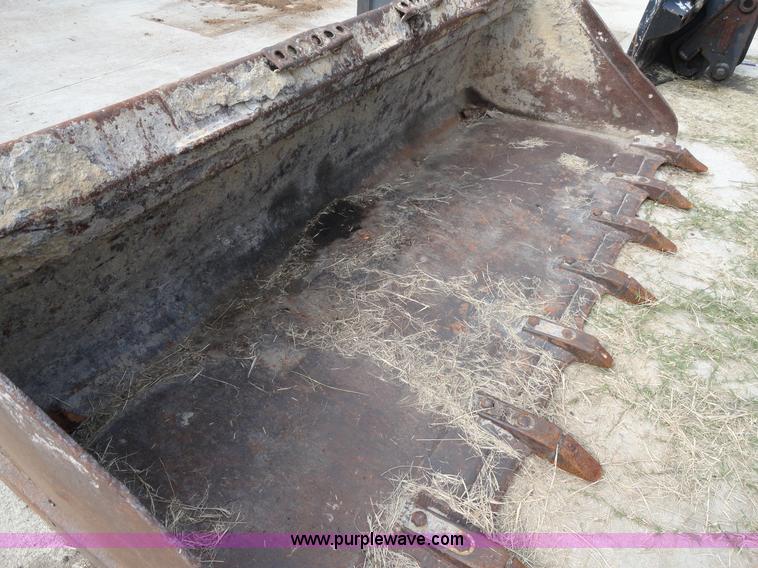 image for item A3104 2003 Bobcat T300 skid steer