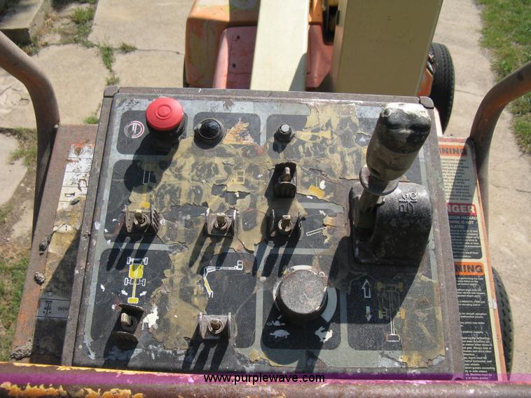 image for item A4306 1995 JLG 35 electric boom lift