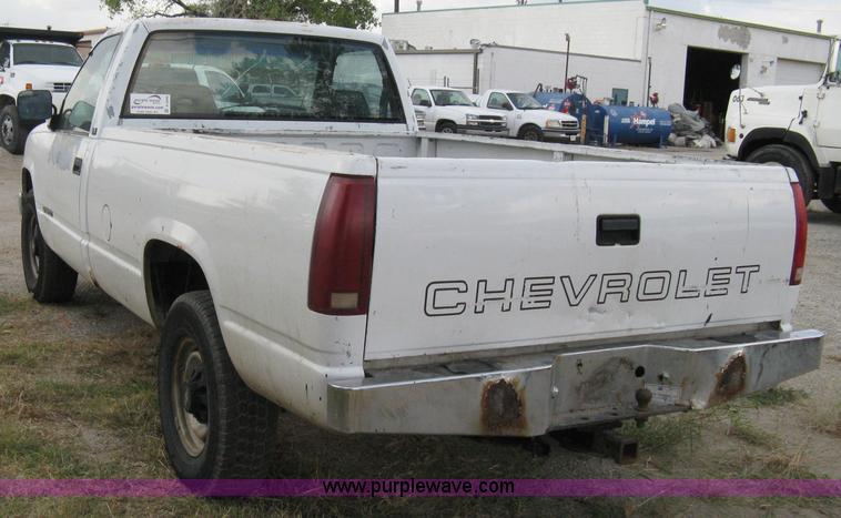 image for item A4346 1992 Chevrolet Cheyenne 2500 pickup truck