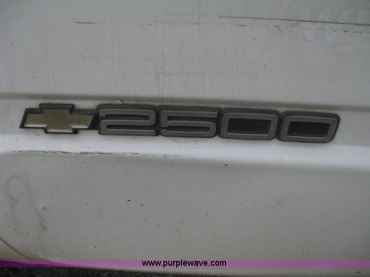 image for item A4346 1992 Chevrolet Cheyenne 2500 pickup truck